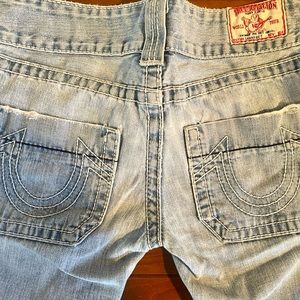 Sammie Big T Vintage jeans!! Gently worn. Perfection.